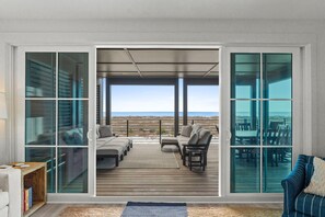 TV - Beside Still Waters: 4th of July week available as a Friday or Saturday check in (Mexico Beach)