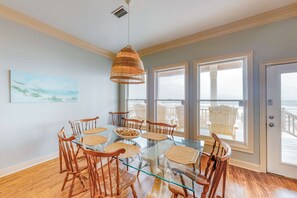 Dining - Spacious 6 BR Gulf Front Home (Fort Morgan)