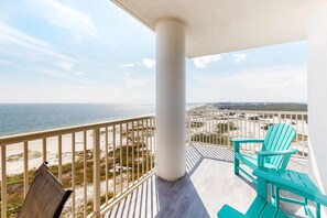 Property grounds - 11th Floor, Bayfront Condo w Amazing Views plus Shared Pools, Tennis, & Gym (Fort Morgan)