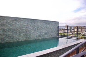 Basic-Apartment | Pool