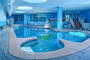 Pool - Brilliant water view condo with multiple pools, lazy river & internet (Orange Beach)
