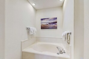 Shower, towels - Two homes in one - beachfront, Gulf-view decks, central AC & washer dryers (Gulf Shores)