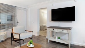 Smart TV - Landing | Chic 1BD, Gym, Clubhouse (Kissimmee)