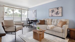 Smart TV - Landing | Incredible 1BD, Gym, Clubhouse (Kissimmee)