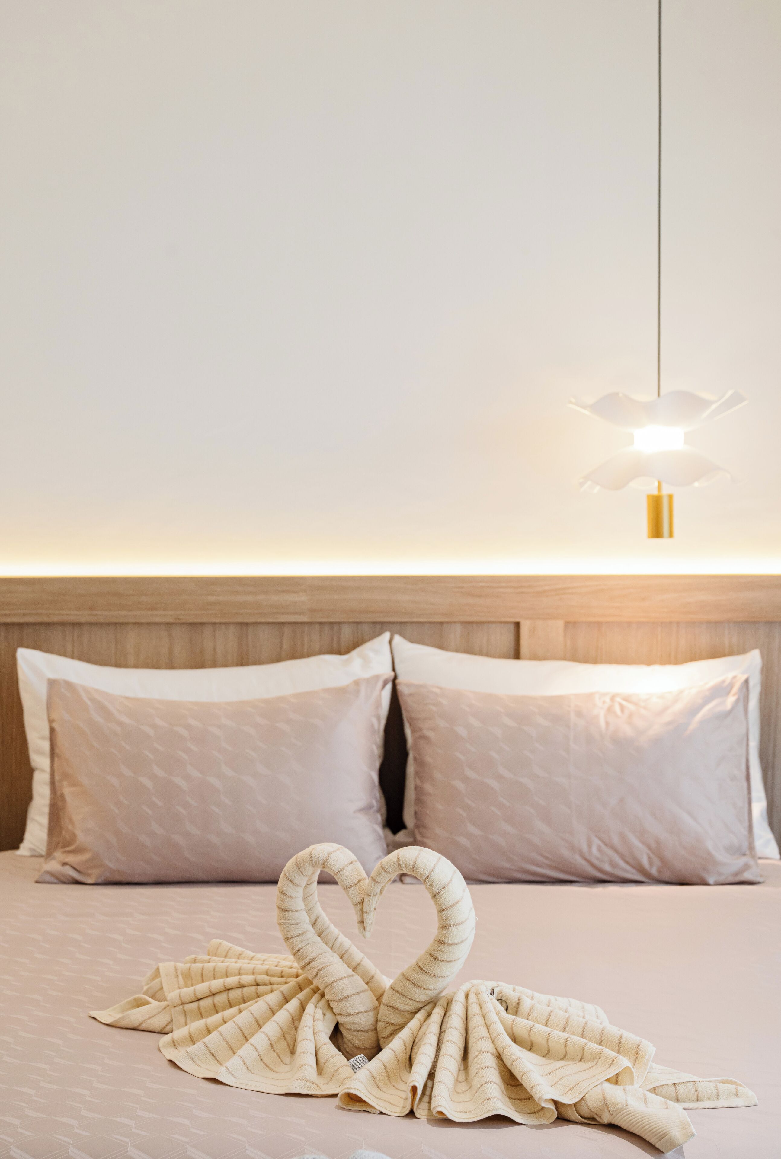 In-room safe, blackout curtains, soundproofing