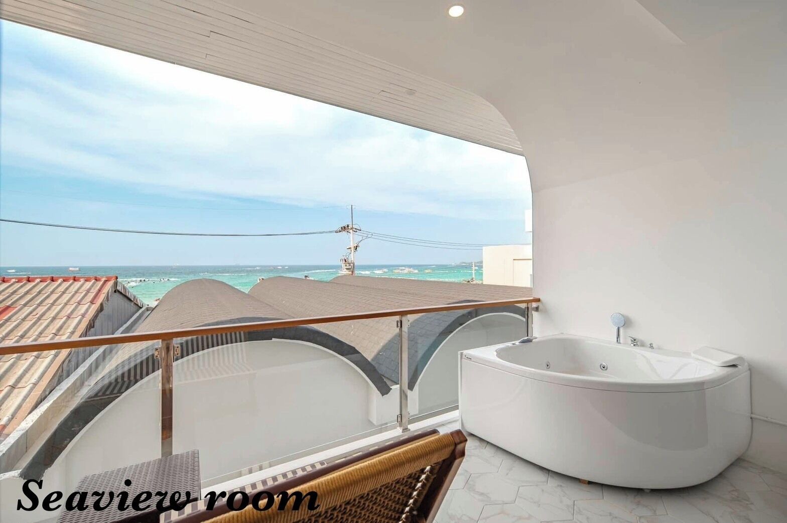 Single Room, Sea View | Living area