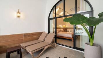 Room, Beach View | In-room safe, blackout drapes, soundproofing