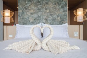 Enkeltrom, sjøutsikt | Safe på rommet, blendingsgardiner og lydisolert