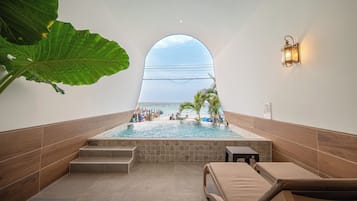 Room, Beach View | Pool