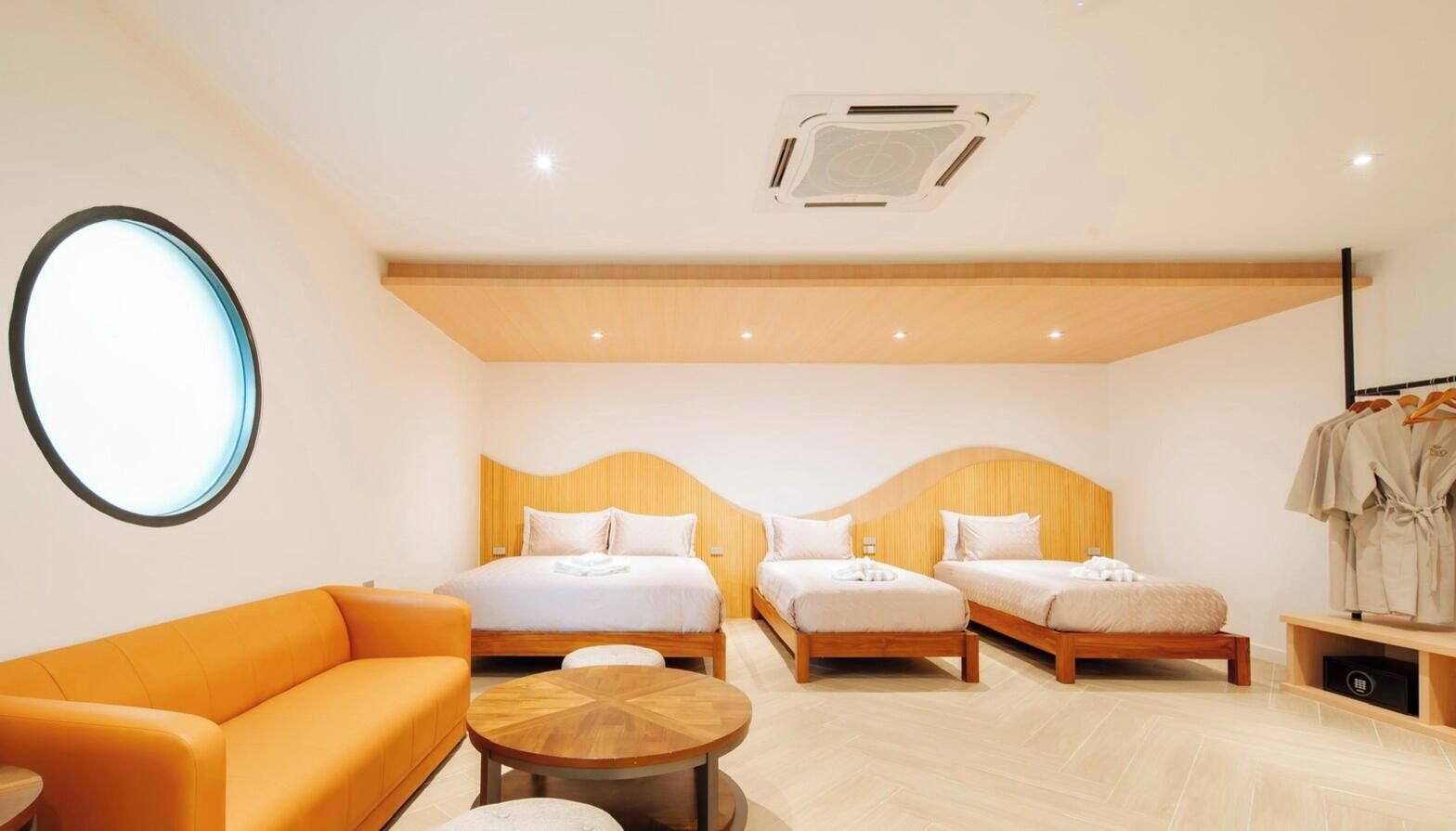 Family Room | In-room safe, blackout curtains, soundproofing