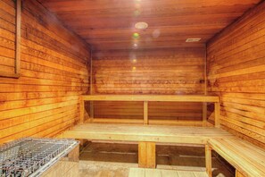 Sauna - Waterfront condo with shared pool & hot tub - near beach at Plantation Palms (Fort Morgan)