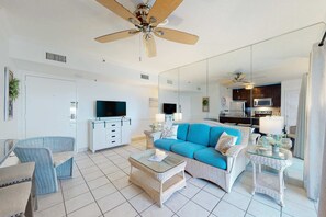 TV, DVD player, offices - Modern condo with Gulf view, shared pool - walk to the beach (Fort Morgan)
