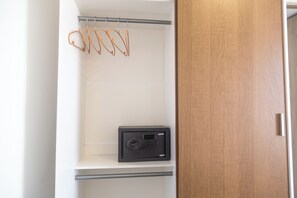 Basic Apartment | Interior - 3BR Near Marbella Beach w-Ocean View (Cartagena)