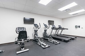 Fitness facility - Plantation East retreat with pools, hot tub, & fitness center (Fort Morgan)