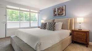 1 bedroom, desk, iron/ironing board, WiFi - Landing | Modern 1BD, Gym, Clubhouse (Kissimmee)