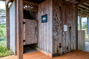 Property grounds - Gulf Front Home with Loft - Dog OK (Fort Morgan)