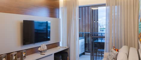 Basic Apartment | Living area