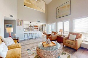 TV, DVD player - Oceanfront condo with pools, hot tubs, sauna, gym, tennis, pickleball. grills, and onsite restaurant (Fort Morgan)