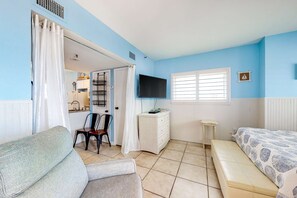 Iron/ironing board, WiFi, bed sheets, wheelchair access - Adorable Beach Condo W/ Shared Pool, Gulf Views, Private Balcony & WiFi (Fort Morgan)