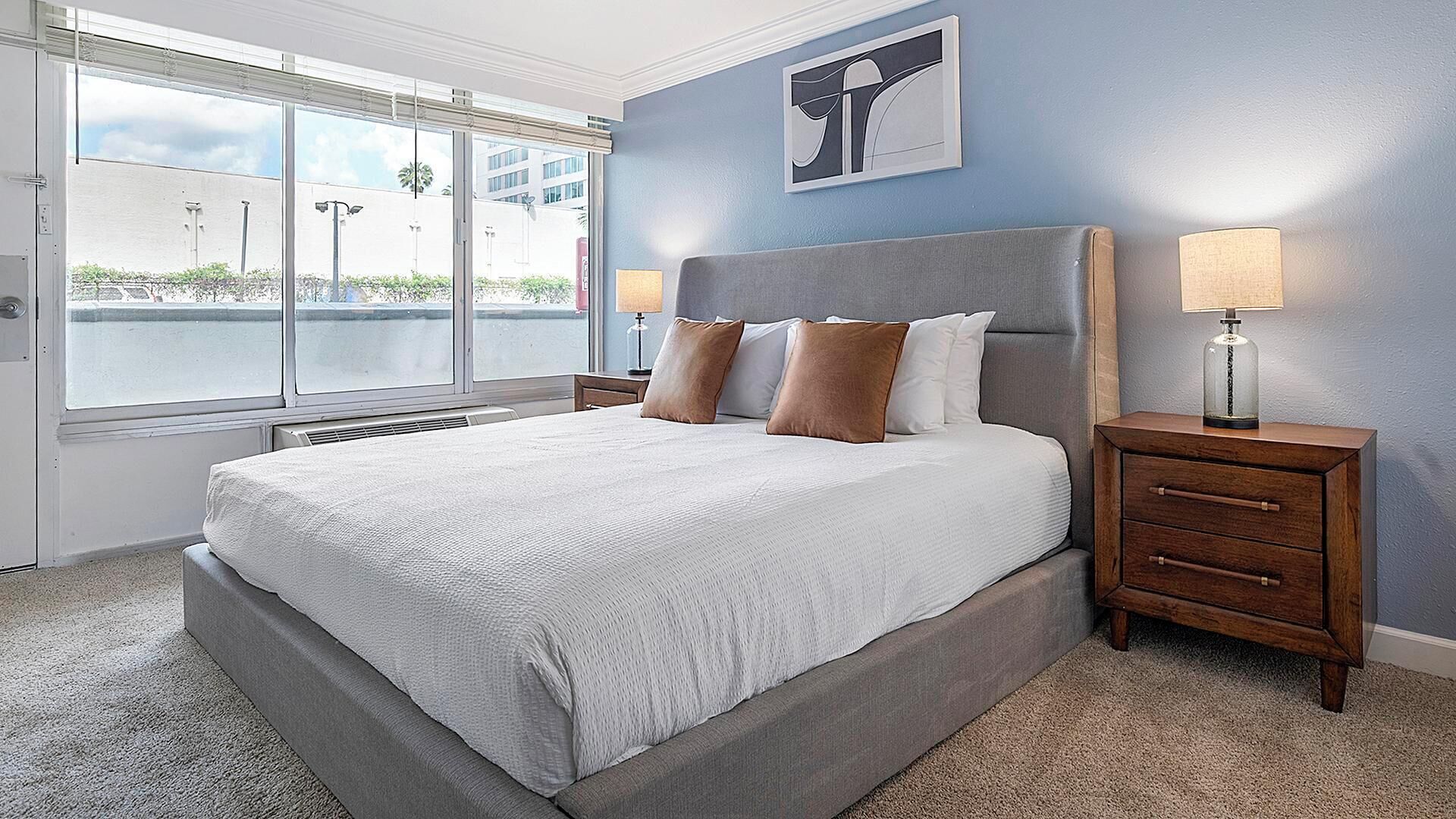 1 bedroom, desk, iron/ironing board, WiFi