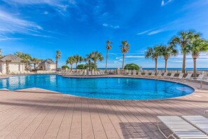 Pool - Gulf View Condo w Balcony & Resort Pool Tennis Sauna Gym (Gulf Shores)