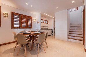 Dining - Casa Ladomar em Mundau por Carpediem (Trairi)