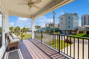 Terrace/patio - New dog-friendly home with a private pool near the Gulf (Gulf Shores)