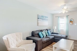 TV, offices - Gulf-front getaway just steps from the sand with free WiFi, AC, deck, & pool (Gulf Shores)