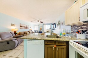 Interior - Second Floor Condo w Shared Pool & Hot Tub, WiFi, Central AC, and Washer Dryer (Gulf Shores)