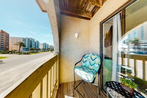 Property grounds - Home w/partial ocean views, internet, washer/dryer, central AC (Gulf Shores)