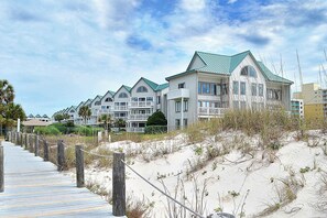 Exterior - Cozy resort condo near the beach with hot tub & pool (Fort Morgan)