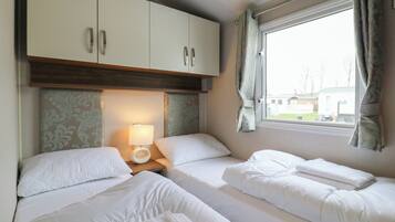 3 bedrooms, individually decorated, individually furnished, free WiFi