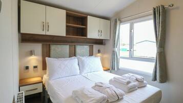 3 bedrooms, individually decorated, individually furnished, free WiFi