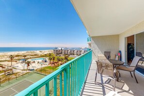 Outdoor dining - Sixth-Floor, Gulf View Condo w Balcony, WiFi & Resort Pools Hot Tubs Tennis (Fort Morgan)