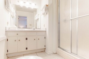 Shower, towels - Beachfront home with furnished deck, great location, & WiFi (Fort Morgan)