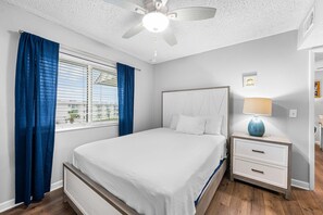2 slaapkamers, een strijkplank/strijkijzer, wifi, beddengoed