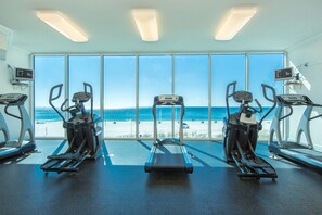 Fitness facility - Colorful beachfront condo with Gulf views, pool, sauna, gym & W/D (Gulf Shores)