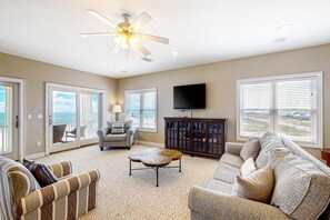 TV, DVD player, offices - Roomy coastal Gulf front retreat with private Gulf-front splash pool & Gulf view (Gulf Shores)