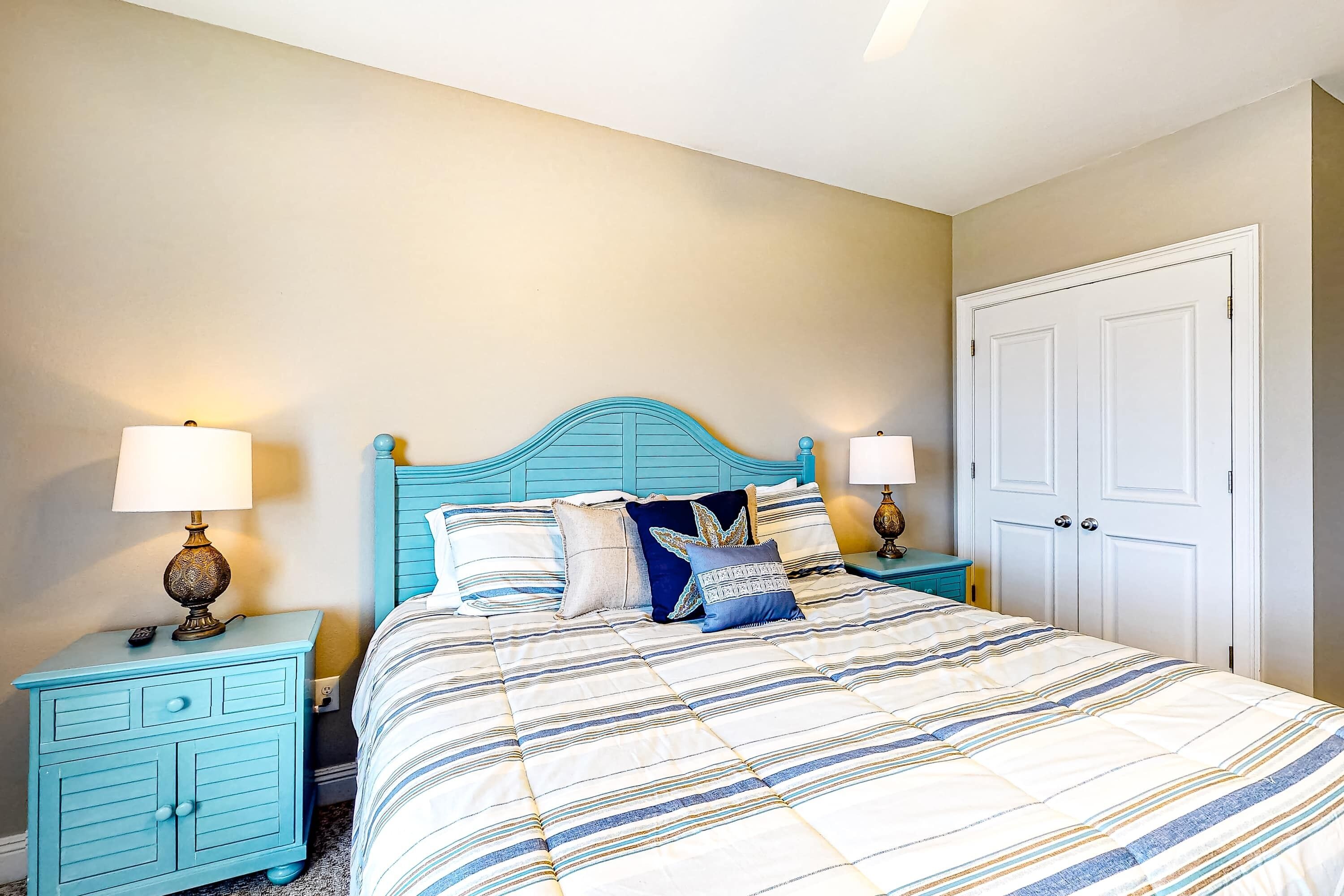 8 bedrooms, iron/ironing board, WiFi, bed sheets