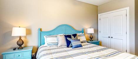 8 habitaciones, tabla de planchar con plancha, wifi y ropa de cama