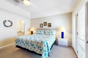 4 habitaciones, tabla de planchar con plancha, wifi y ropa de cama