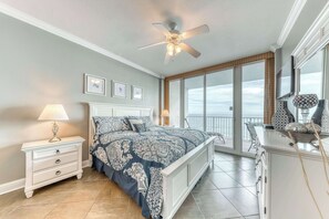 1 bedroom, iron/ironing board, WiFi - Beachfront condo with amazing views, balcony, pools, hot tubs & fitness center (Gulf Shores)