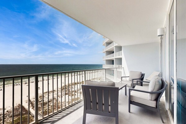 Property grounds - Upgraded beachfront condo w/ balcony & resort pools, hot tubs & sauna (Gulf Shores)