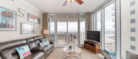 Fernseher, DVD-Player, Stereoanlage, Arbeitsbereiche