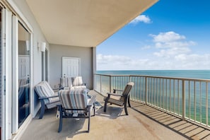 Terrace/patio - Penthouse-level, waterfront condo with epic Gulf-view balcony, pools, & gym (Gulf Shores)