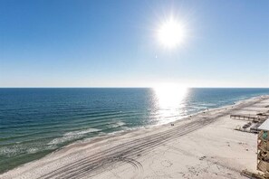 On the beach - Gulf-front condo with balcony overlooking beach, pool, new furniture, & W&D (Gulf Shores)