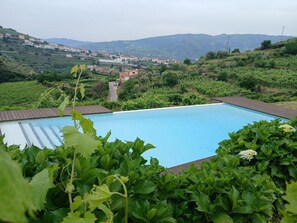 Pool - Douro Vineyard Retreat w/ Pool & Fireplace - Sleeps 4 (up to 6) (Porto)
