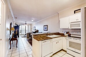 Fridge, microwave, oven, stovetop - 14th-floor family-friendly Gulf-front condo with balcony, hot tub, pool, & AC (Gulf Shores)