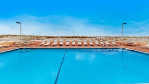 Pool - Gulf-Front 6th-Floor Condo with Shared Outdoor Pool, CentralAC, Private Balcony (Gulf Shores)