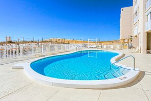 Pool - Gulf-Front Condo w/Private Balcony, Gas Grill, Shared Outdoor Pool, & Free WiFi (Gulf Shores)